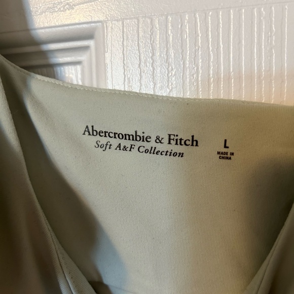 Abercrombie Soft AF Sweetheart Bodysuit - Picture 3 of 3